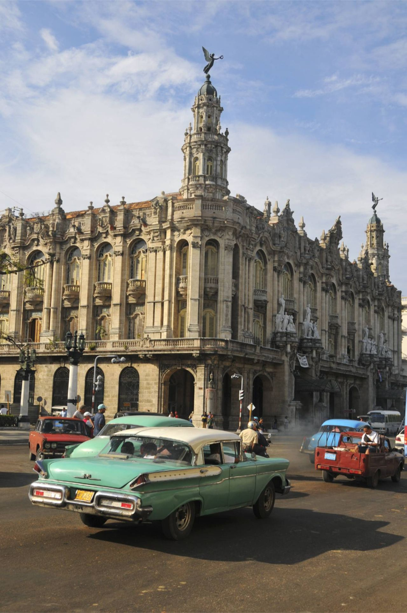 Illustration for article titled Even More Old Cars Down On The Cuban Street